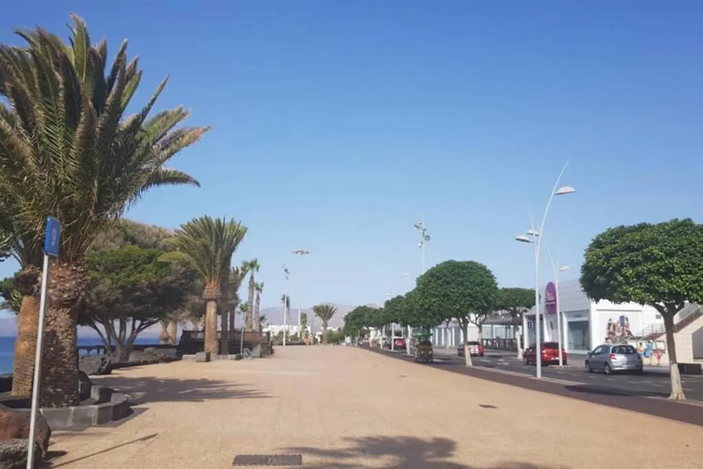 Casa Nori - Apartamento A 4 Minutos De La Playa Tias 0*,  Spain